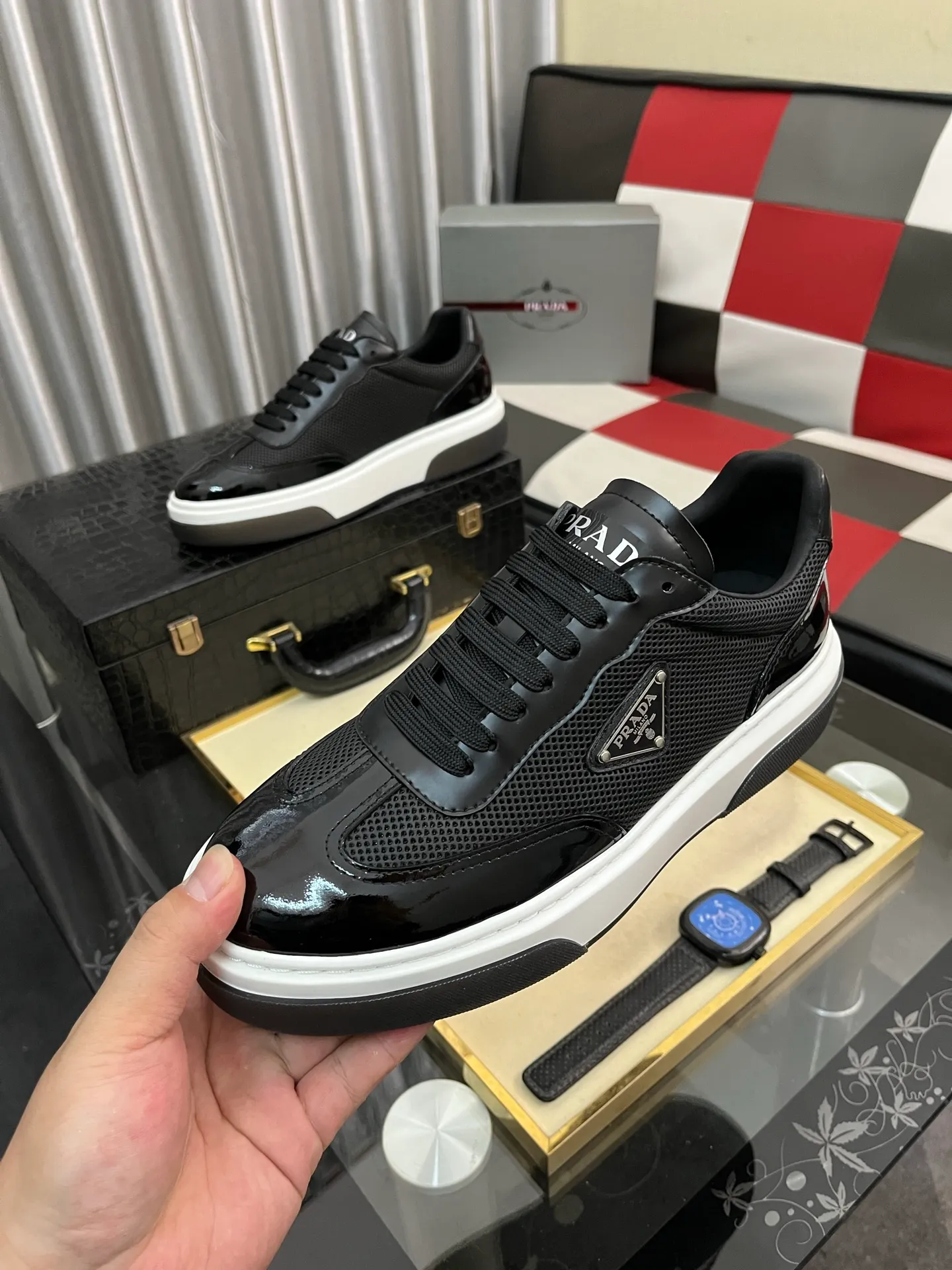 Men's shoes 💰: 560⌚️⌚️[PRADA] Prada casual shoes, originally developed 1:1, made of high-mercerized cowhide with imported cowhide, silk sheepskin lining, rubber outsole, comfortable and soft on the foot, size: 38-442️⃣Colors available